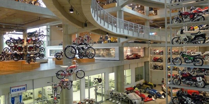 coleccion mas grande del mundo Barber Vintage Motorsports Museum
