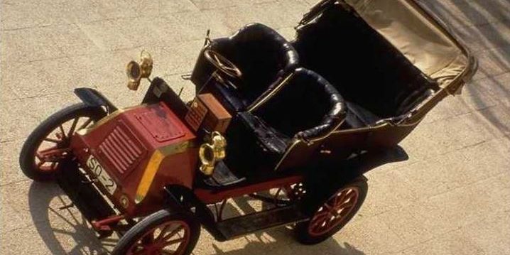 la cuadra primera marca española coches