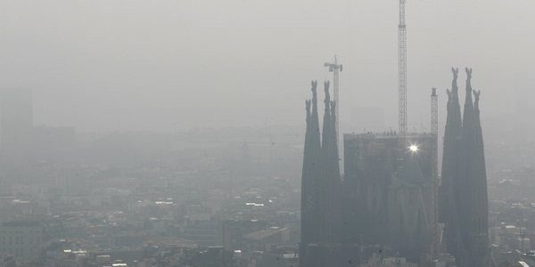 Imagen-del-cielo-de-Barcelona-_54269166436_53389389549_600_396-600×396