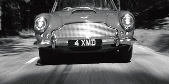 ASTON-MARTIN-DB5-reduc