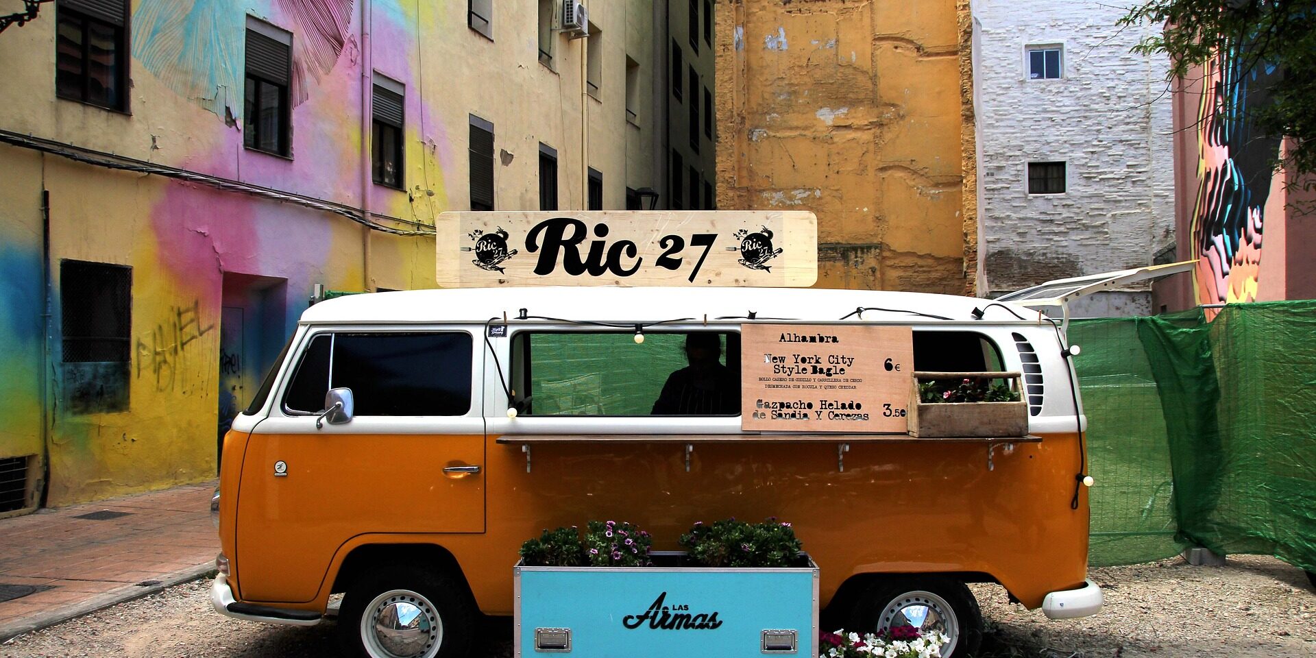 van-2303881_1920